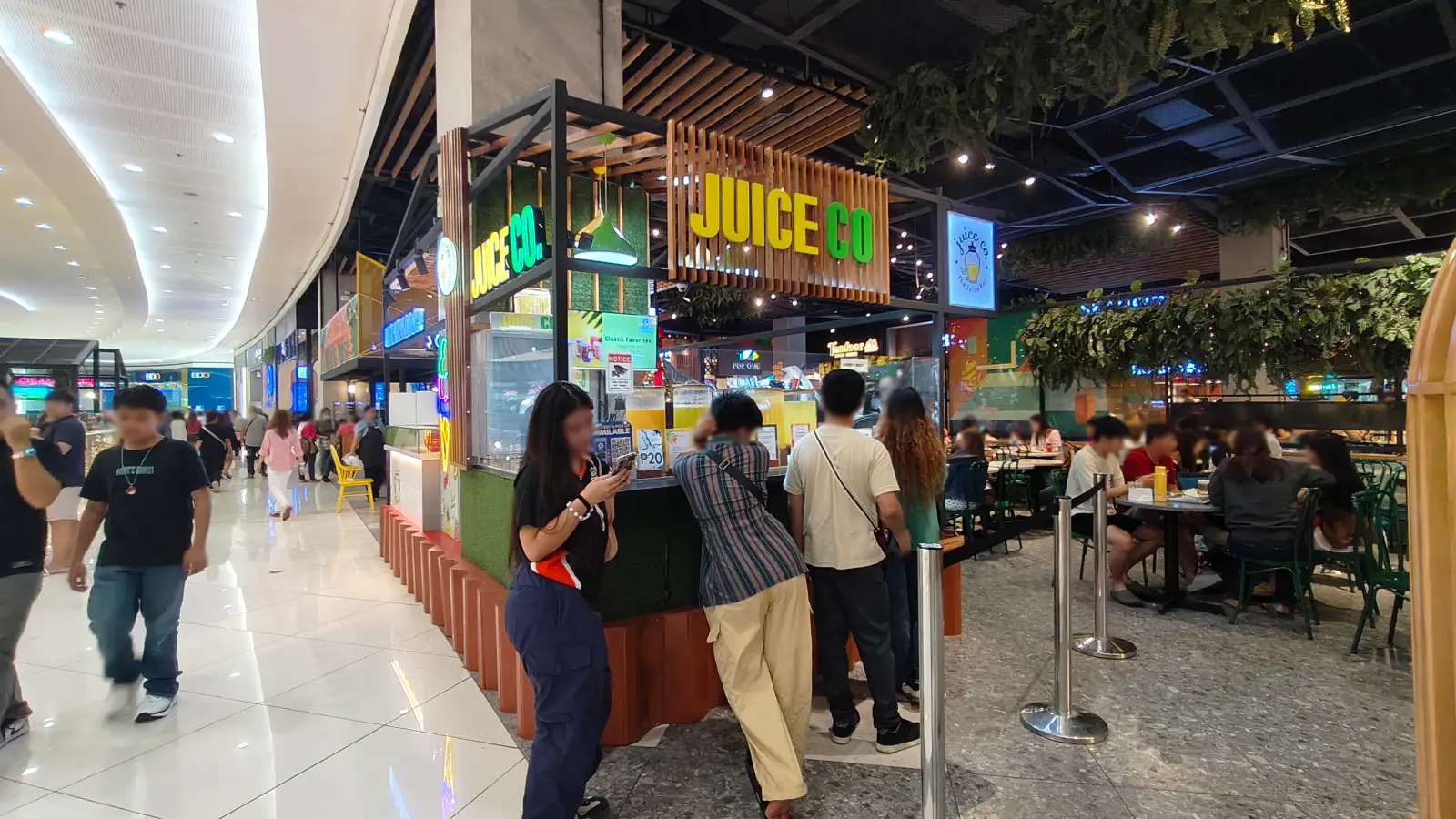 JUICE CO in SM Mall of Asia